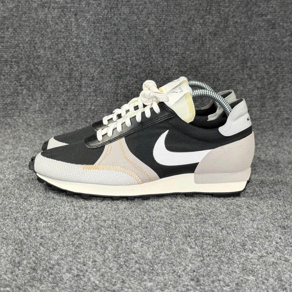 Nike Daybreak Type SE Athletic Shoes Men's 7.5 Black Grey Fog Retro Run Running